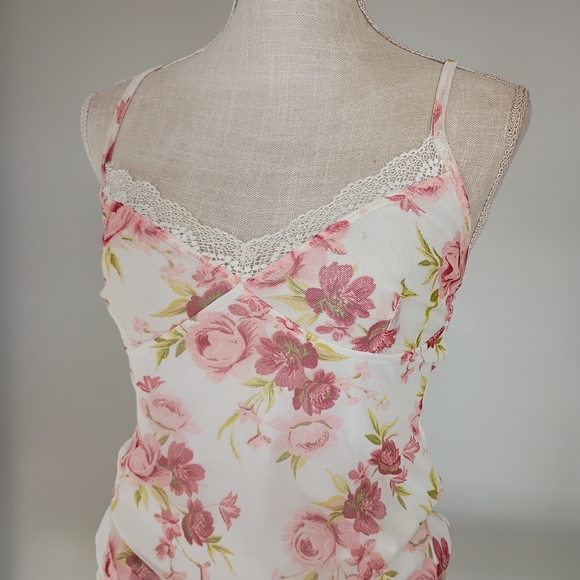 Jolie & Joy by FCT With Love Other - Floral Lace Trim Cami Tank Top - Pink Roses on White
